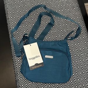 NWT Baggallini Blue Joey Bagg crossbody purse